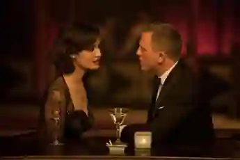 Berenice Marlohe & Daniel Craig standen für „Skyfall“ zusammen vor der Kamera