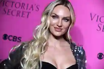 Candice Swanepoel sexy