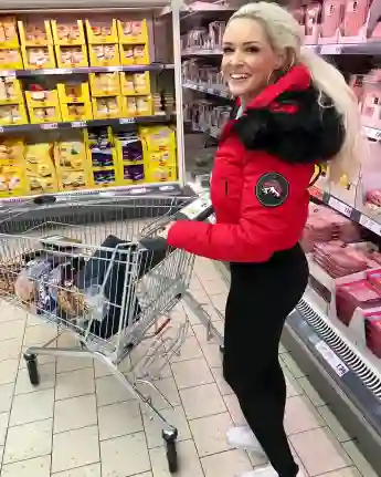 Daniela Katzenberger beim Einkaufen