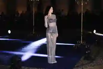 demi moore transparent heiß sexy