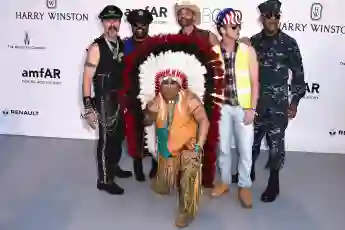 die village people roter teppich auftritt heute