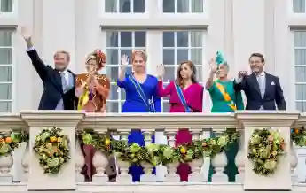 Die niederländischen Royals balkon prinsjesdag