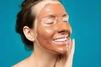 Regelmäßige Gesichtsmasken können das Hautbild verbessern