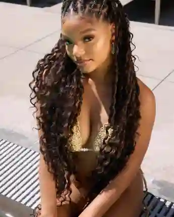 halle bailey heiß sexy bikini xxl dekolleté