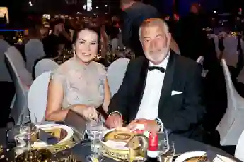 Die Goldene Sonne Preisverleihung Harry Wijnvoord mit Freundin Iris Dahlke im Saal bei der Gala zur Verleihung des Touri