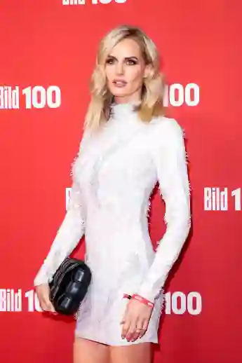 Janna Ensthaler heiß sexy hot freizügig
