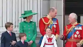 König Charles Prinz William Herzogin Kate Prinz George Prinzessin Charlotte Prinz Louis