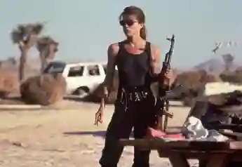 Linda Hamilton als die taffe Action-Heldin „Sarah Connor“ in „Terminator II - Tag der Abrechnung“
