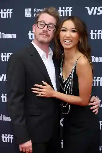 Macaulay Culkin und Brenda Song sind seit 2022 verlobt