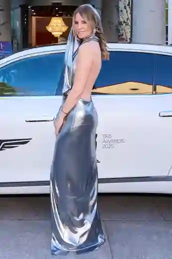 mareile höppner heiß freizügig haut rückenfrei kleid look