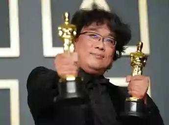 Bong Joon-ho gewinnt für „Parasite“ insgesamt vier Oscars