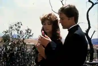 Rachel Ward und Richard Chamberlain im Jahr 1983 in "Die Dornenvögel"