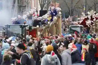 rosenmontagsumzug mainz fasching karneval fastnacht