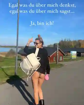 sara kulka heiß sexy tanga