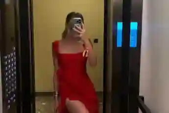 shania geiss heiß sexy rotes kleid beine schlitz