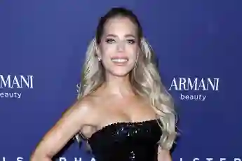 Sylvie Meis zeigt sich im knappen Body aus ihrer Kollektion