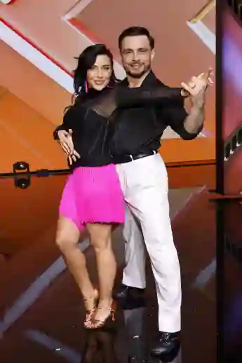 Leyla Lahouar und Profitänzer Sergiu Maruster