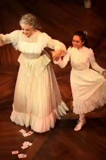 Angela Lansbury und Keaton Whittaker auf der Broadway-Bühne