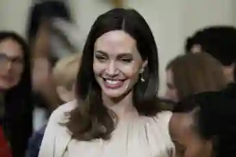 angelina jolie die krassesten skandale