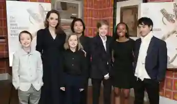 Angelina Jolie Kinder Knox Vivienne Pax Shiloh Zahara Maddox