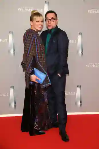 Anna Loos und Jan Josef Liefers beim Deutschen Fernsehpreis