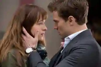 Dakota Johnson und Jamie Dornan in „Shades of Grey“