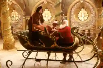 David Krumholtz und Tim Allen in einem „Santa Clause“-Teil