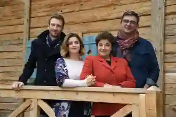 Die „Der Bergdoktor"-Stars Heiko Ruprecht, Ronja Forcher,, Monika Baumgartner und Hans Sigl bei einem Fototermin 2017