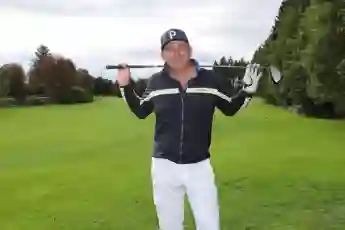 Hans Sigl beim Golfen