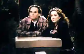 Johnny Galecki und Sara Gilbert Roseanne Schauspieler so sah er früher aus