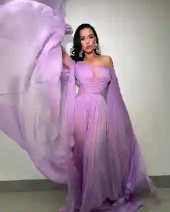 Katy Perry im Transparent-Kleid