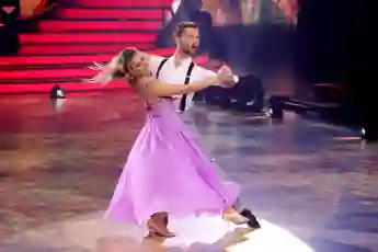 „Let's Dance“: Sarah Mangione und Vadim Garbuzov in Show sechs am 1. April 2022