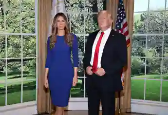 Melania Trump bekam ihre eigene Wachsfigur neben Ehemann Donald Trump