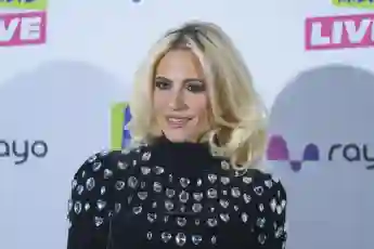 pixie lott roter teppich auftritt look