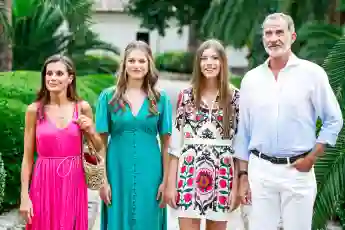 Die spanischen Royals rund um König Felipe, Königin Letizia und Töchter Sofia und Leonor im Urlaub