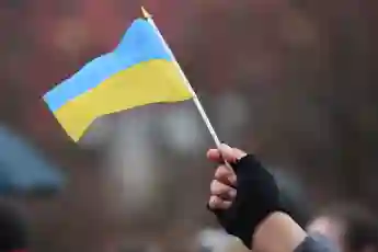 ukraine flagge krieg