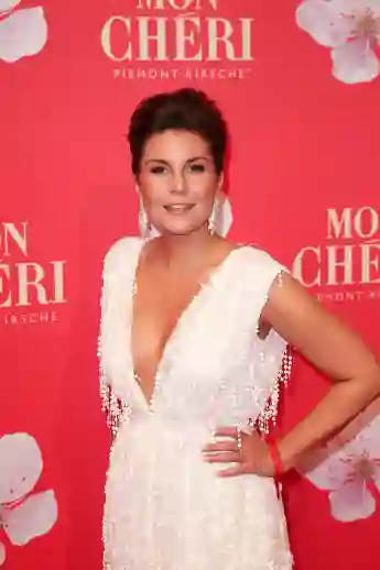 Vanessa Blumhagen lässt tief blicken