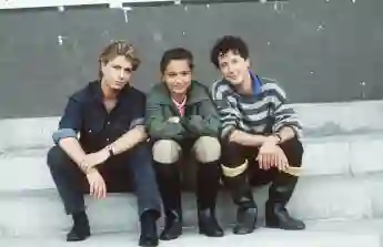 Zacharias Preen, Radost Bokel und Santiago Ziesmer in „Rivalen der Rennbahn“