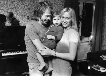 agnetha fältskog und björn ulvaeus mit kind