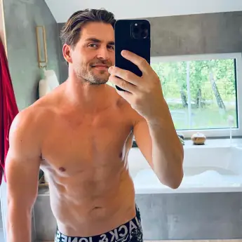 alexander klaws oben ohne heiß sexy sixpack