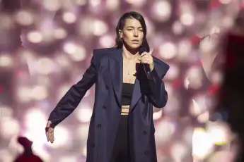 Frida-Gold-Sängerin Alina Süggeler musste ins Krankenhaus.