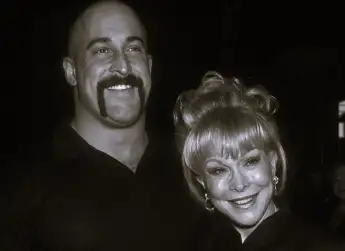 Barbara Eden und Matthew