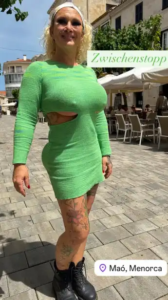 caro robens heiß freizügig haut cut out kleid look