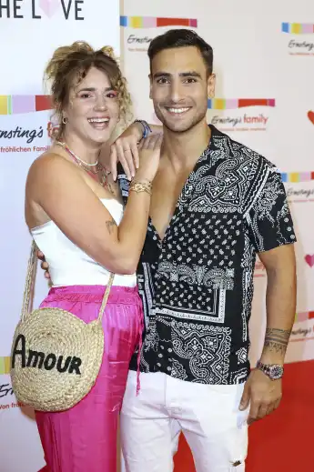 Caroline Steinhof und Timur Ülker paar heute kinder