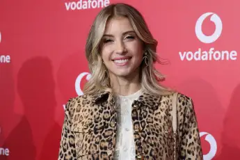 cathy hummels heiß brautkleid outfit look