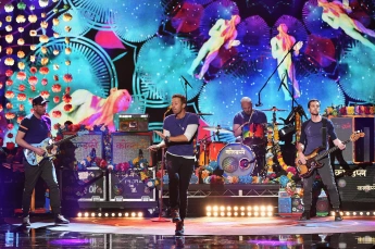 Coldplay sind bekannt für ihre bunten Bühnenshows