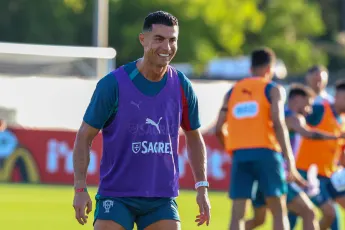 Cristiano Ronaldos neuer Vertrag bei Al-Nassr soll rund 577 Millionen Euro bringen.
