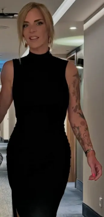 danni büchner heiß sexy ironie kommentar kritik abnehmerfolge