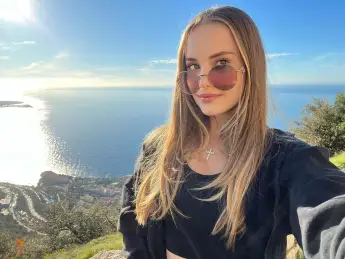 Davina Geiss model instagram hose