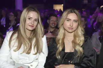 davina geiss shania geiss paris look ungewohnt elegant